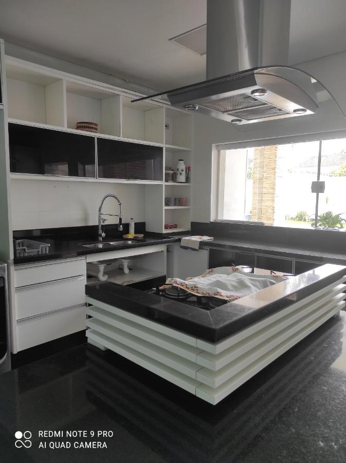 גוארויה Casa Com Piscina A 150M Da Praia Da Enseada מראה חיצוני תמונה
